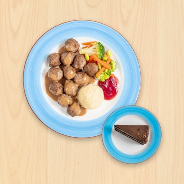 IKEA Family - Restaurant Offers 12pcs Beef meatballs with chocolate hazelnut cake