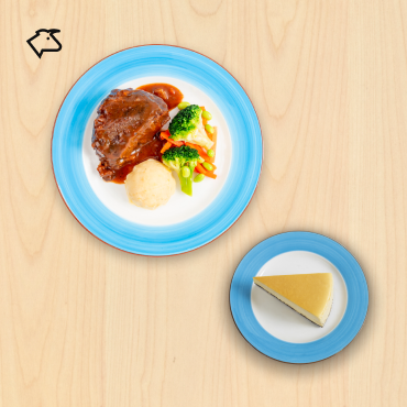 IKEA Family - Restaurant Offers Braised beef cheek with mashed potato, mixed vegetables, and New York cheesecake